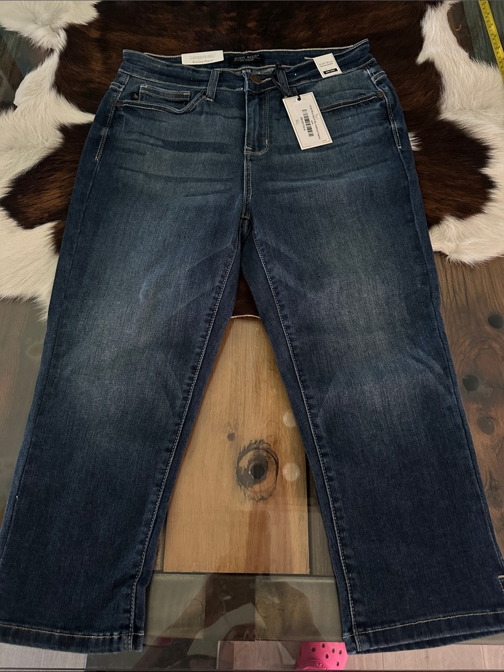 NWT Judy blue dark wash Capri